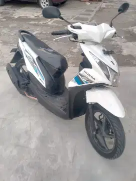 Beat injeksi 2014 komplit mesin bagus ex wanita