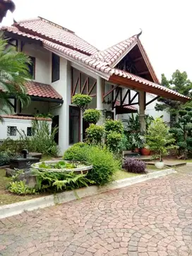 HOT SALE! DIJUAL RUMAH LUAS UNTUK BERKUMPUL JAMAAH