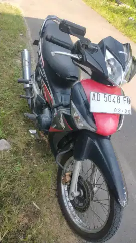 Supra x 125 th 2009 siap pakai ex orang tua