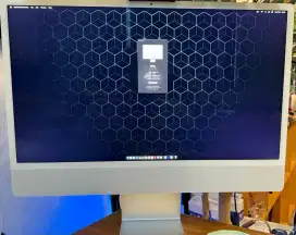 Imac ram 8/256 ssd 24 inc