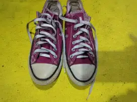Sepatu merk all star