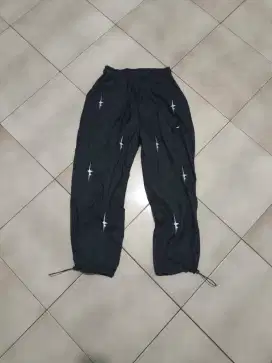 celana parasut bisa nyala
