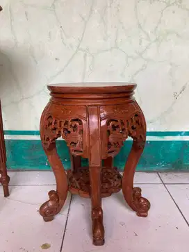 Dudukan Pojokan Pot Kayu Jati Ukir