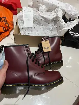 Docmart Doctormartens 1460 Cherry red BNWT