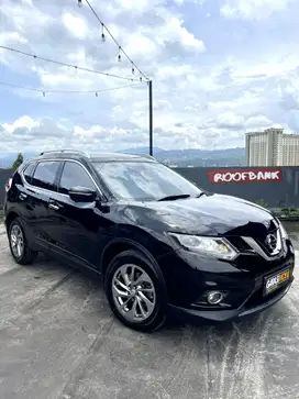Nissan XTrail 2.5 Hitam 2015 Kondisi Mantap