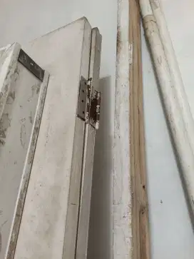 Pintu kayu bekas + kusen pintu & jendela