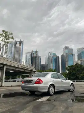 Mercedes-Benz E280 2006 Bensin