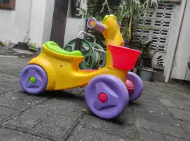 Fisher price sepedah anak