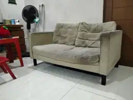 Sofa ruang tamu/keluarga
