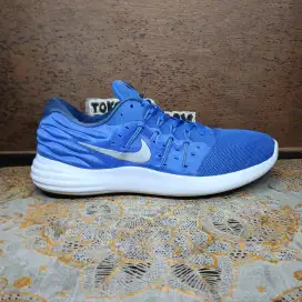 108.sepatu nike lunarstelos 42