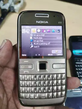 Nokia E72 warna gold mulus