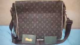 jual tas yg masih bagus dan terawat (harga Nego)