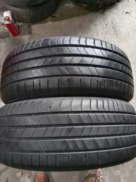 Kumho 215 55 R18