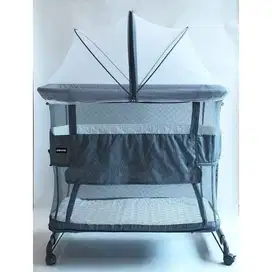 Baby box Babydoes Bravada