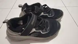 Sepatu Skechers Anak Pria insole 20.5cm