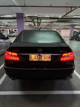 Mercedes-Benz E300 2010 Bensin