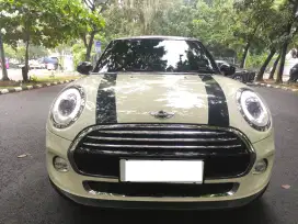Mini cooper S at 2017 3 door