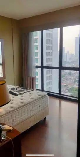 Disewakan : Apartment Ascott 2BR, balkon dan city view, akses mall LGS