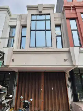 Ruko Kantor strategis di Kelapa Gading, JakUt, 2 lantai, 60,74 sqm