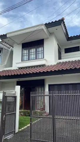 Rumah dijual di  Taman Kedoya Permai Jakarta Barat