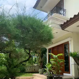 Rumah Hoek Cakep Gading Nirwana