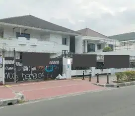Rumah usaha disewakan lokasi strategis Danau Sunter Raya Jakarta