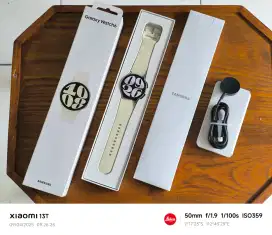 Galaxy Watch 6 40mm gold. fullset new