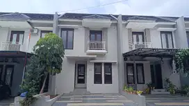 Dijual Rumah Mewah Model Modern 2 lantai di Ciputat, Tangerang Selatan