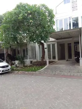 Rumah Full Furnished Pakuwon City Cluster Zimbali Costa
