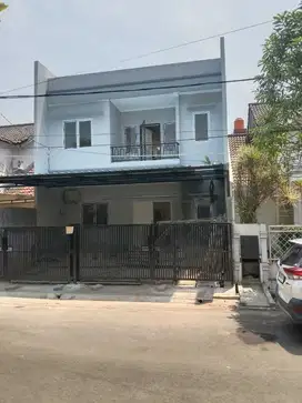 Rumah 2 lantai perumahan Gading Serpong sektor 1G Tangerang
