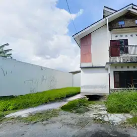 Rumah murah 2 lantai kondisi apa adanya di Tohudan