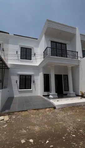 Rumah 2 lantai, siap huni. termurah di Cibinong