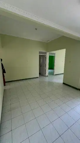 rumah di Semarang Barat.tidak terlalu jauh dari Rumah sakit