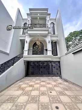 Rumah Mewah Akses Pinggir Jalan Utama Dijagakarsa Jakarta Selatan