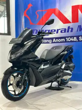 Honda Pcx Abs 160cc Th. 2022 km 5Rb Anugerah Motor Pucang