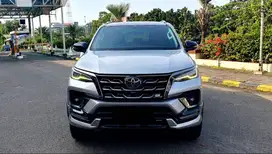Toyota Fortuner VRZ GR Sport Kicksensor 2.8 AT Silver 2022 Like New