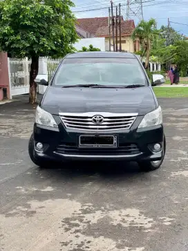 Toyota Innova 2.0 Manual Tahun 2012 Hitam Met Sangat Terawat
