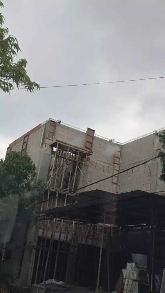 Tukang renovasi dan perbaikan atap bocor