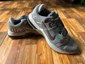 NIKE AIR MAX ORIGINAL 100% - SIZE 43