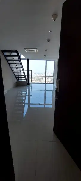2 UNIT APARTMENT U RESIDENCE BIZLOFT KARAWACI