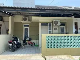 Dijual Rumah Full renovasi over kredit di cluster savanah Indah