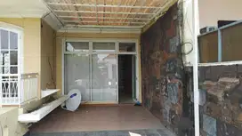 Dijual Rumah Full Renovasi di Taman Puspa Harapan Indah Bekasi