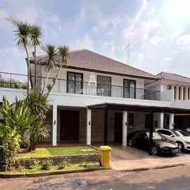 JUAL Rumah Cantik dan Nyaman Mutiara Kemang