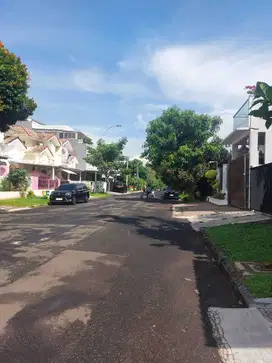 Sale Rumah Cantik Di Nusaloka BSD