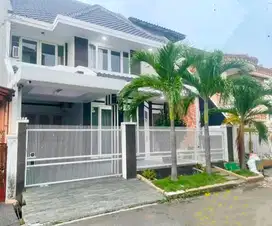 DIJUAL Rumah mewah 3 Lantai dlm Komplek  Pulo Asem jakarta timur