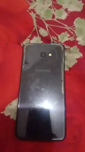 Dijual hp Samsung j4+ wrna hitam