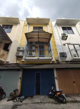 DIJUAL RUKO 3,5 lantai SIAP  PAKAI Klampis 21 Surabaya Timur