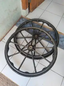 Dijual velg kursi roda barang mulus