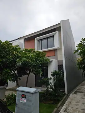 Dijual Rumah Summarecon Bandung Like New From Developer