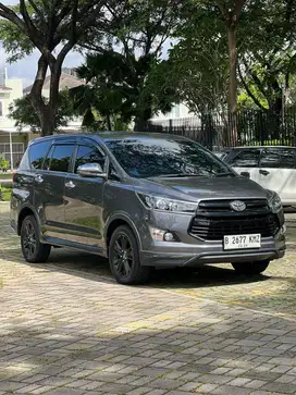 Barang langka Toyota Kijang Innova Venturer Diesel AT Solar 2019